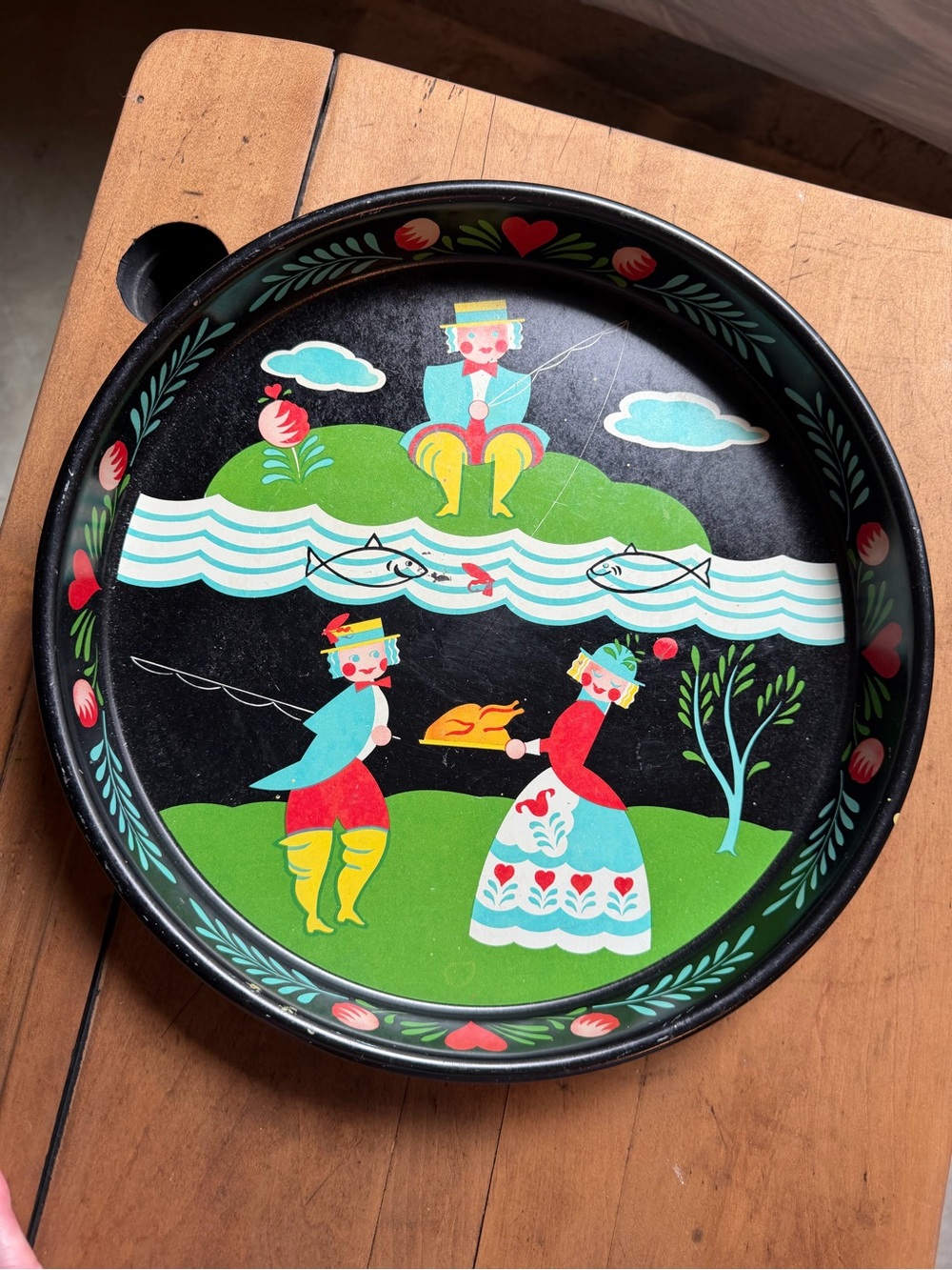 Vintage Scandinavian/Pennsylvanian Dutch Metal Serving Tray. Circa 1950’s-1970’s